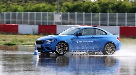 [시승기] 50년의 진화가 한 곳에..BMW M