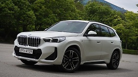 [영상] 무시할 수 없는 막내, BMW X1 sDrive 20i 시승기