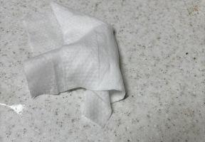 식탁 닦을 때 "이것으로 닦지 마세요" 가족들 병드는 지름길입니다 이미지