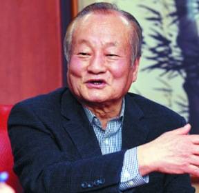 '1987' 실제인물 최환 변호사 "탁 치니 억 하고 죽었다.. 고문 직감"