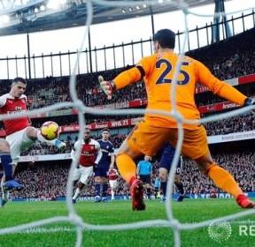 [프리미어 리그] 아스널, 선제롤 넣는 그라니트 자카