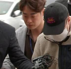 [속보] 경찰, '마약 투약' 로버트 할리 구속영장 신청