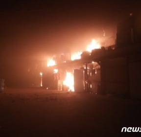 전남 해남서 농산물저온창고 6개동 불타..인명피해 없어