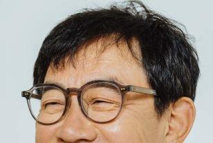 이경규, ‘실명 위기’ 진단! 긴급 시술 후 심경 고백 이미지