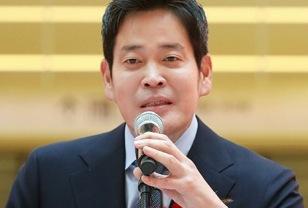 "정용진 또 터졌다" 기발한 마케팅에 줄까지...경쟁사들 긴장 이미지