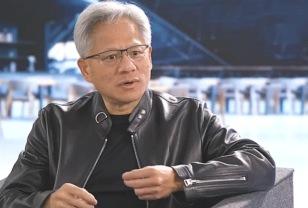 젠슨 황 엔비디아 CEO "중국, AI 분야서 미국에 뒤처지지 않아" 이미지