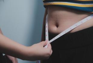 '복부비만' 여성의 공통된 식습관, 알고보니… 이미지