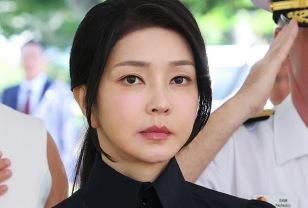 너무 늦은 김건희 압수수색, 7개 사건 동시 수사 들어간다. 이미지