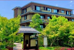 “교토의 정취, 부모님도 감동하실 거예요” 편하게 쉴 수 있는 아라시야마 온천 료칸 이미지