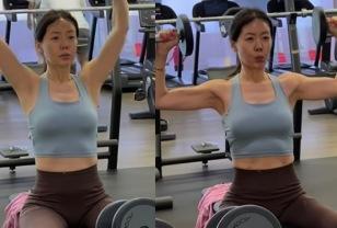 “복근 실화?” 11kg 뺀 안선영, 뱃살 쏙 들어간 근황 이미지