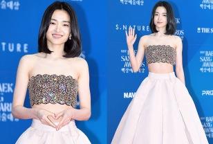 김태리, 이런 노출 처음이야! 시선강탈 과감한 시퀸 튜브톱 와이드 롱스커트룩 이미지