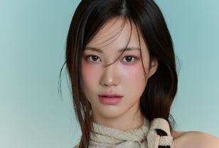 남희라, 니트 홀터탑으로 완성한 내추럴 뷰티의 정석 이미지