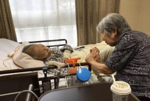 의사들 경고 "술보다 이게 간을 10배 악화시킨다" 주의하세요 이미지