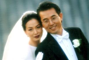 "20년 쫒아다닌 스토커..가정 박살났다" 결국 남편과 별거한 여배우 이미지