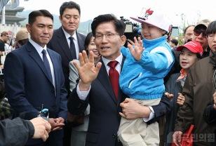 한덕수에 목매는 국민의힘, 김문수가 버티면 방법이 없다. 이미지