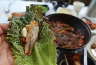 "고깃집에서 상추 좀 더 달라 하니 1500원 내랍니다" 이미지