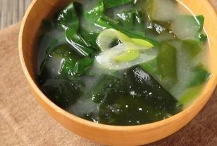 국 끓일 때 "멸치+다시마" 같이 넣으면 절대 안 되는 이유 이미지