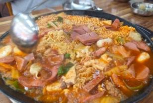 의정부 부대찌개 골목의 숨은 보석, 형네식당 방문기 이미지