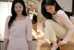 “누구야, 이 미모?" 가수보다 더 주목받은 아내, 시선 압도한 드레스룩 이미지