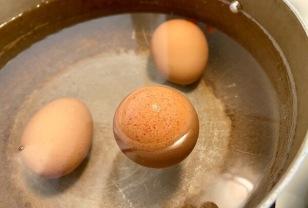 최고라는 아침 계란 "이렇게 삶으면 독보다 안 좋습니다" 이미지
