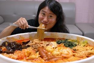 헬스 트레이너가 "절대 먹지 않는" 최악의 음식 3가지 이미지