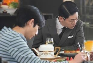 잊혀지지 않는 남편의 모습 그리고 아들 이미지