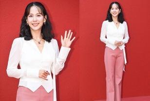 27년 전 '뽀미 언니' 그대로… 뽀뽀뽀 시절 추억 소환한 여배우, 단아한 세미 슈트룩 이미지