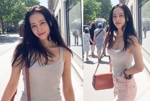 홍수현, 파리男 다 쳐다본 '의사 사모님' 꽃미모! 나시에 핑크 바지로 끝낸 청순 휴가패션 이미지