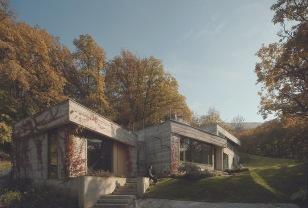 자연의 일부인 듯한 세 덩이조지아 ‘Akhaldaba House’ 이미지