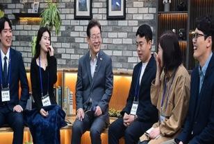 “청년도 중년도 아닌 35세”…대선공약 홍수 속 30대 후반 직장인 소외 이미지