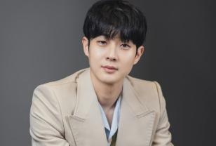 원래 배우 안 하려 했는데 "여자친구가 장난으로 지원서 넣어서" 유명 배우가 된 연예인 이미지