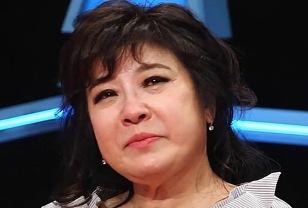 "눈 떨려서 뇌수술 받았다".. 예능에서 잘 보이다 갑자기 사라진 여가수 이미지