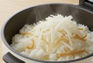 밥 지을 때 '이것' 한 조각만 넣어보세요… 매일 먹는 보약이 됩니다 이미지