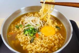 365일 동안 라면만 먹고도 일반인들보다 2배 건강한 비결은 ''이거'' 였습니다. 이미지