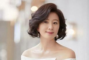 '우아함의 정석' 김희애 중년여성 헤어스타일 이미지
