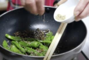 꽈리고추 볶을 때 ''이건'' 절대 넣지마세요, 영양분이 다 빠집니다. 이미지