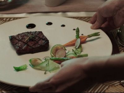 오예스 보고 당황한 배우 이병헌.....gif