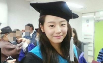 서울대 다니던 멘사 회장 딸, 갑자기 배우로 전향한 그 뒤엔 차인표가 있었다? 이미지