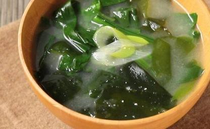 국 끓일 때 "멸치+다시마" 같이 넣으면 절대 안 되는 이유 이미지
