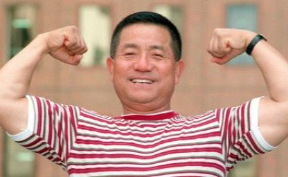 군인들을 울리고 웃긴 남자 ‘우정의 무대’ 뽀빠이 이상용 우리 곁을 떠나다 이미지