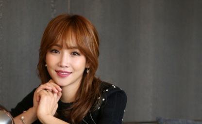 교회 오빠랑 결혼해서 "순식간에 부유한 삶과 목사 와이프가 된" 여배우 이미지