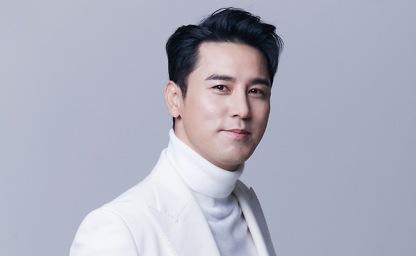 트로트 가수로 돈을 엄청 벌고나서 "재테크로 수백억을 더 벌었다는" 남자 가수 이미지