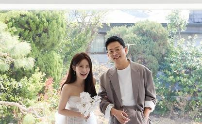 김지민♥김준호, 영화 같은 웨딩사진 공개…올해 가장 설레는 커플 이미지