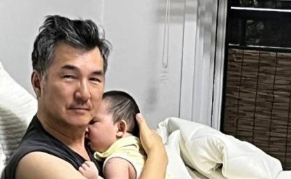 3번째 결혼 60대에 쌍둥이 아빠 됐다! 야인시대 문영철 유명 배우 장세진의 충격 근황 이미지
