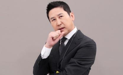 후배가 돈 없다니까 "후배 결혼식 비용을 전부 내주고 사회까지 봐준" 배우 이미지