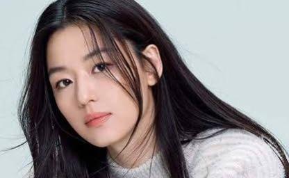 재벌가랑 결혼 할 줄 알았는데 "초등학교 동창이랑 결혼 해서" 의외라는 여배우 이미지