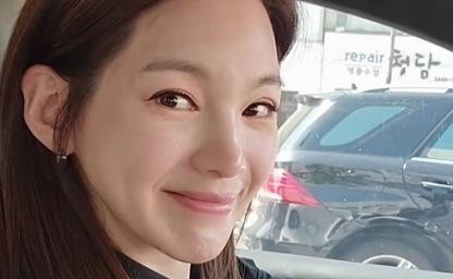 남편한테 132억 뜯기고 이혼.. 극심한 생활고로 개인택시 모는 여배우 이미지