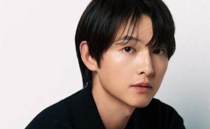 딸바보 송중기♥ 인형 비주얼 딸, 얼마나 예쁠까?! 이미지