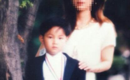 매니저였던 어머니에게 두 번 배신당하고 공개 절연 선언한 연예인 이미지