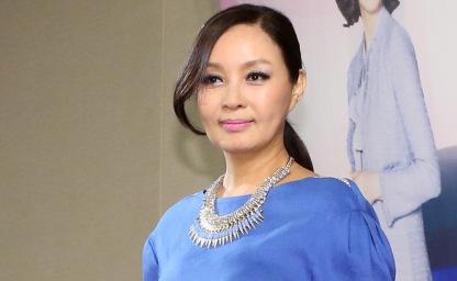 10년째 백수인데 톱스타 김혜수가 밥 차려주러 온다는 유명 여배우 이미지